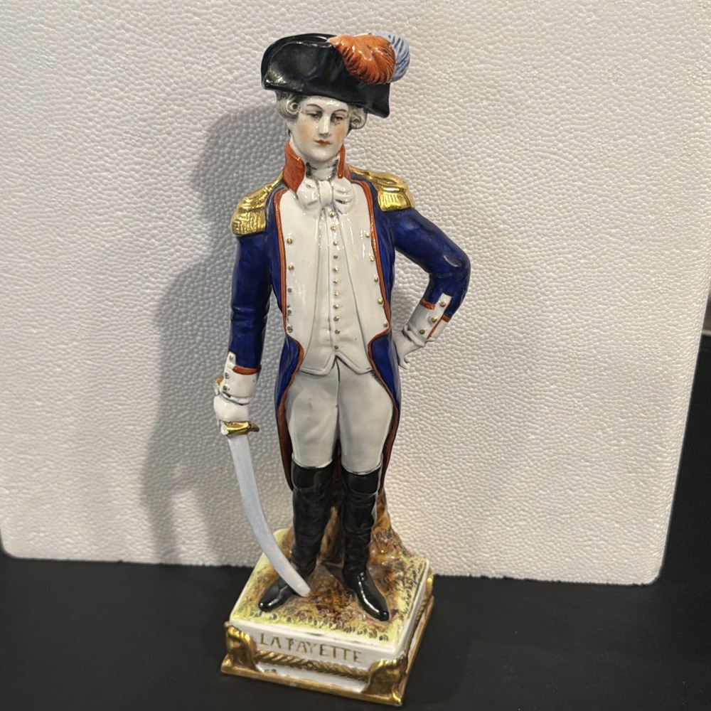 Scheibe-Alsbach‎ Kister German Porcelain 9 1/2" LA FAYETTE NapoleonFigurine READ